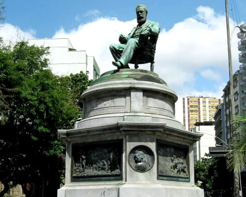 josa de alencar monumento 2