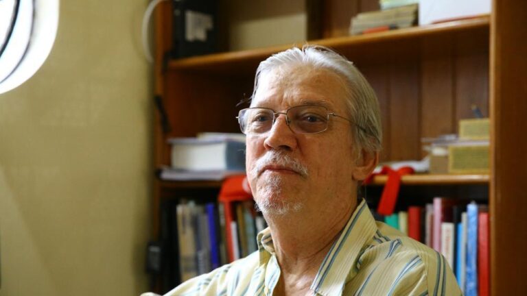 “Sarau Ceará Mestiço”: Classe artística organiza homenagem ao escritor e dramaturgo Oswald Barroso no Theatro José de Alencar