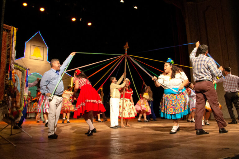 Theatro José de Alencar celebra 115 anos com programação gratuita e homenagem à sua trajetória de tradição e inovação