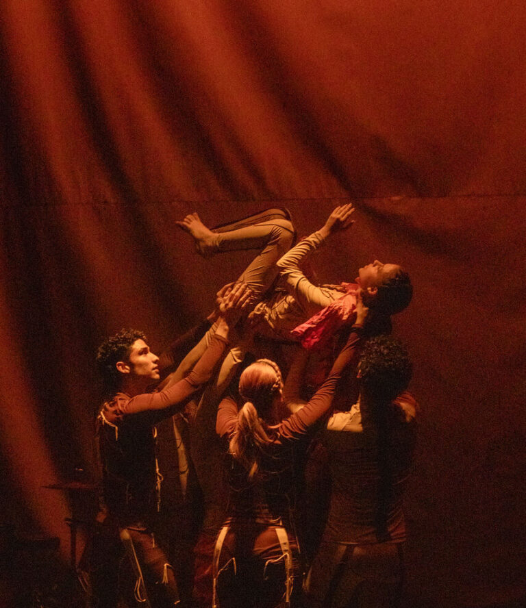 Curso Princípios Básicos de Teatro (CPBT) realiza segunda temporada de dois espetáculos de conclusão em 2025 no TJA