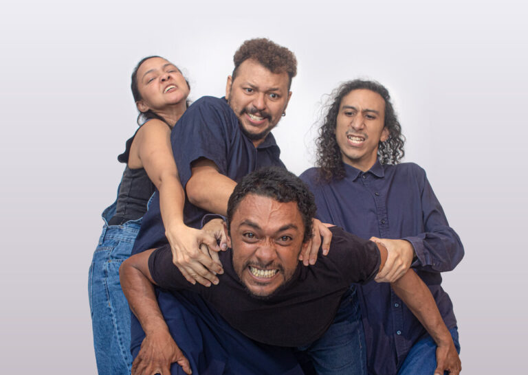Cangaias Coletivo Teatral estreia espetáculo em única apresentação no Theatro José de Alencar