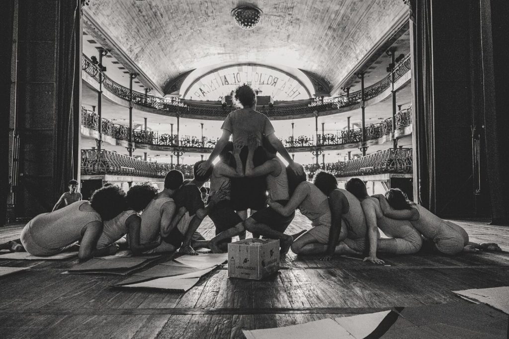 “Theatro de Portas Abertas”: Projeto oferece programação gratuita em outubro no Theatro José de Alencar 3 Copia de Quadros 90x60cm Horivontal3 page 0001 Easy Resize.com